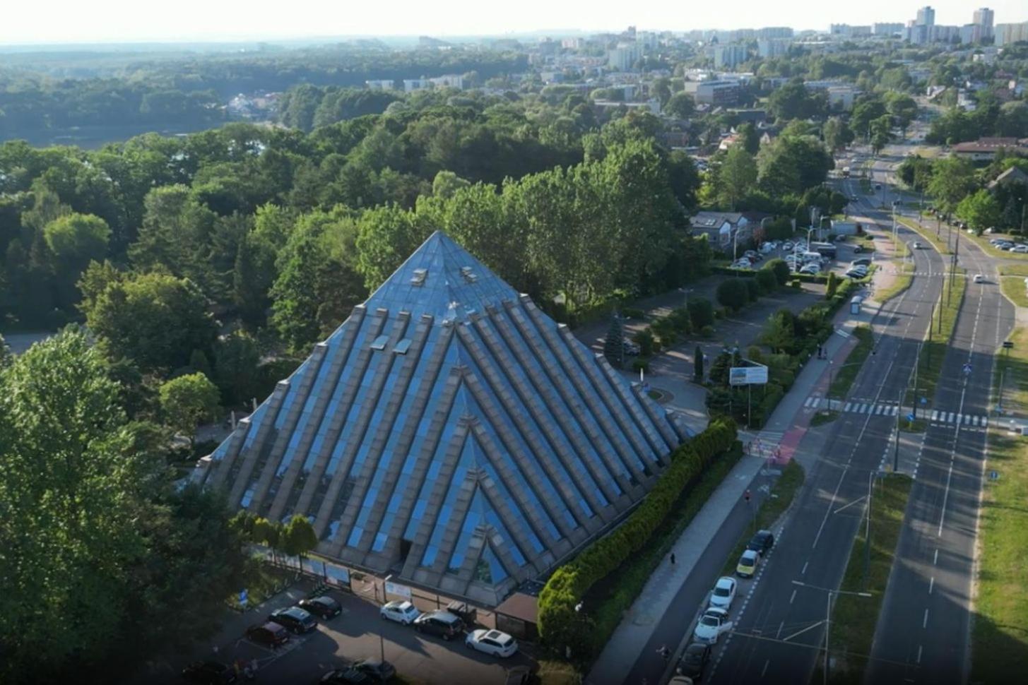 Piramida Park Hotel & Wellness Tychy Exterior foto